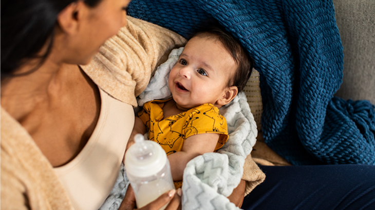 How to Make a Bottle: Mix & Store Baby Formula | Similac®