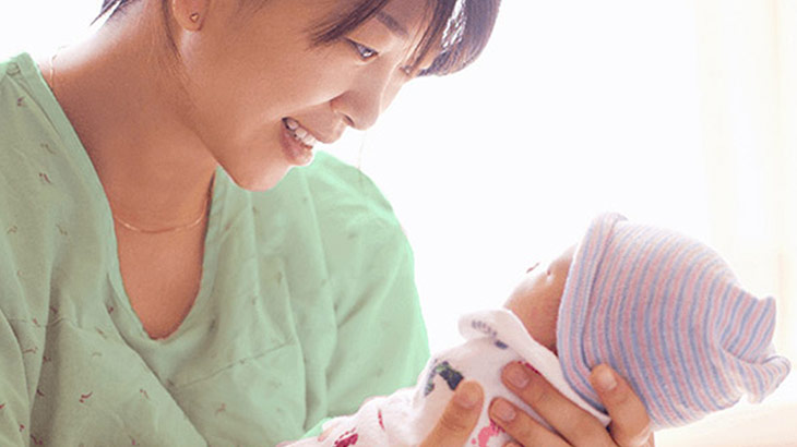 1-Month-Old Baby Guide—First Month Development & Baby Milestones