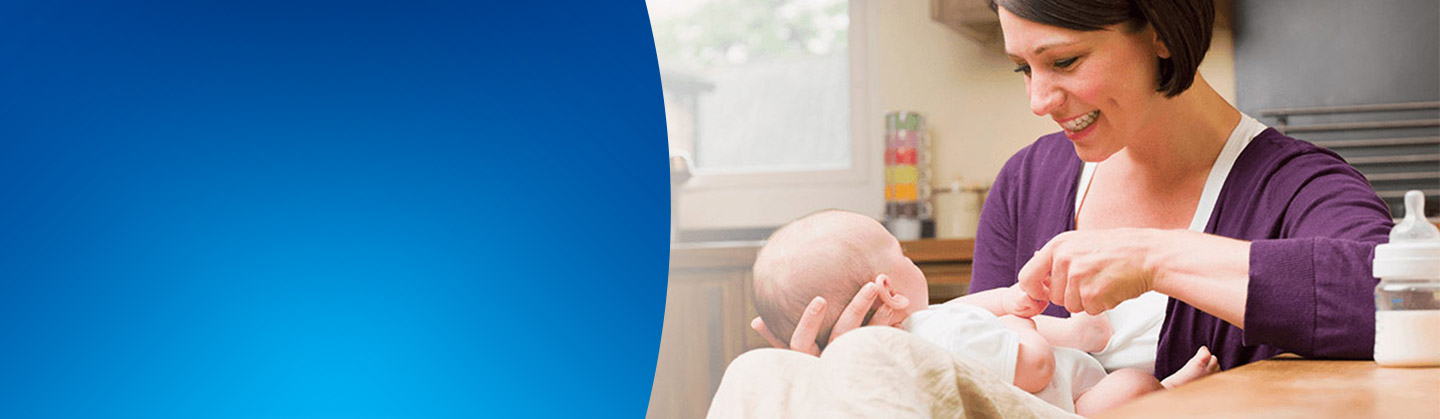 Formula Feeding —a Guide for Bottle-Feeding | Similac®